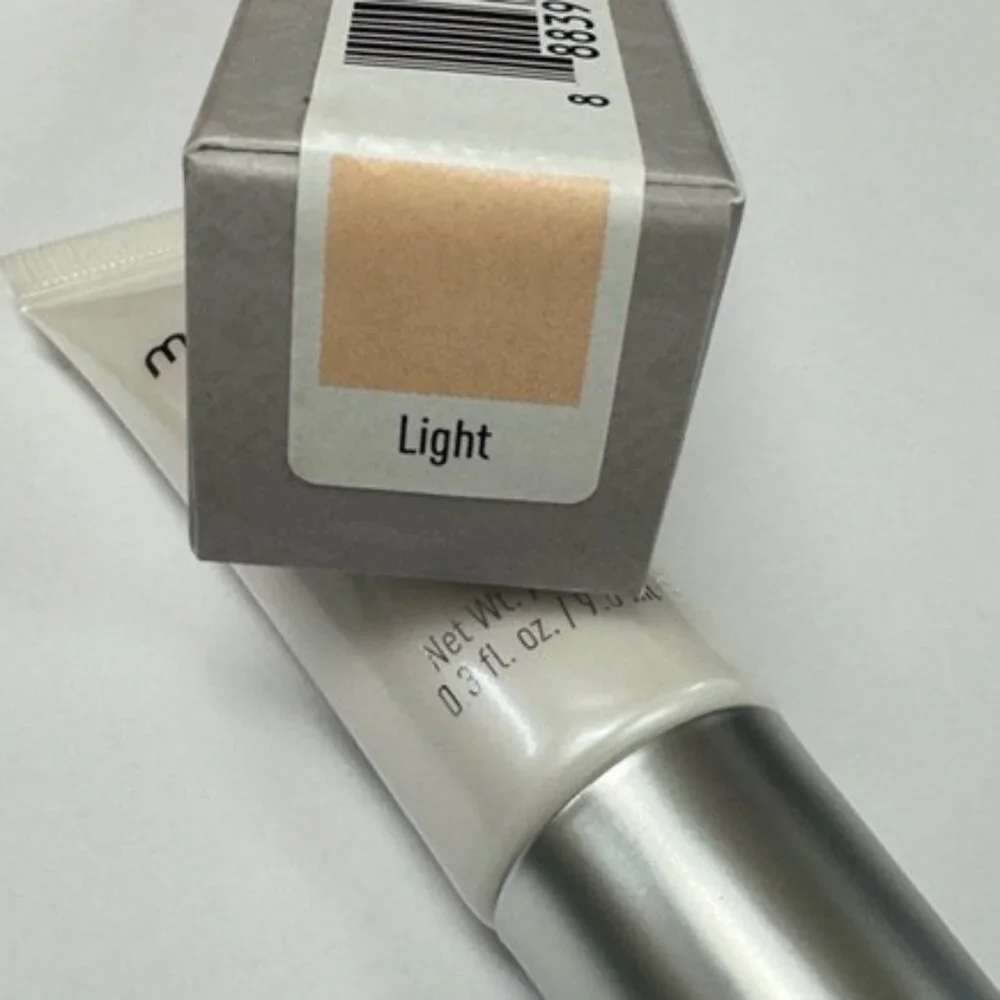 Mally Ultimate Performance See The Light Concealer NIB